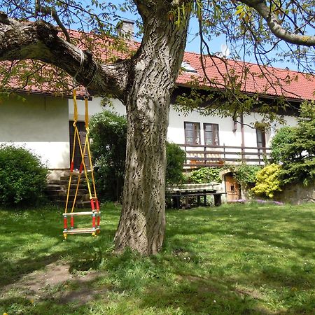 Hotel Ubytovani V Ceskem Raji Holín Zewnętrze zdjęcie