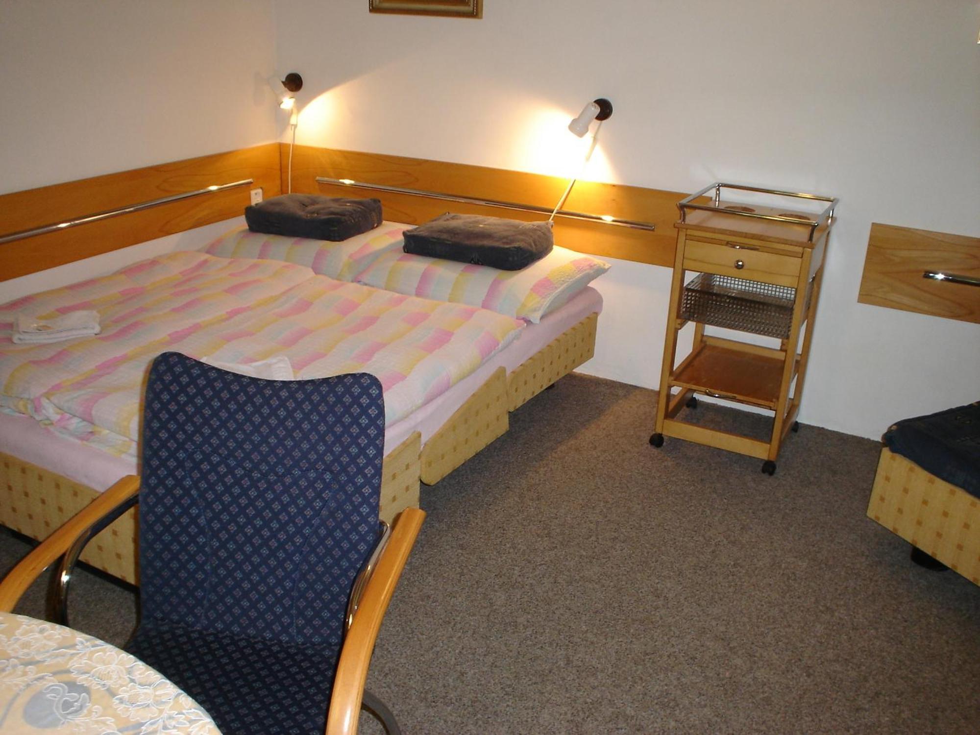 Hotel Ubytovani V Ceskem Raji Holín Zewnętrze zdjęcie